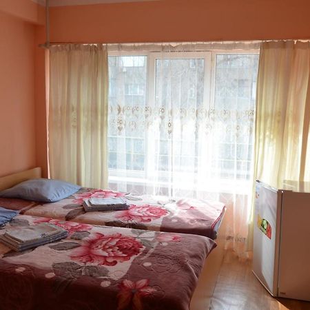 Hotel Kezdesu Alma-Ata Exteriör bild