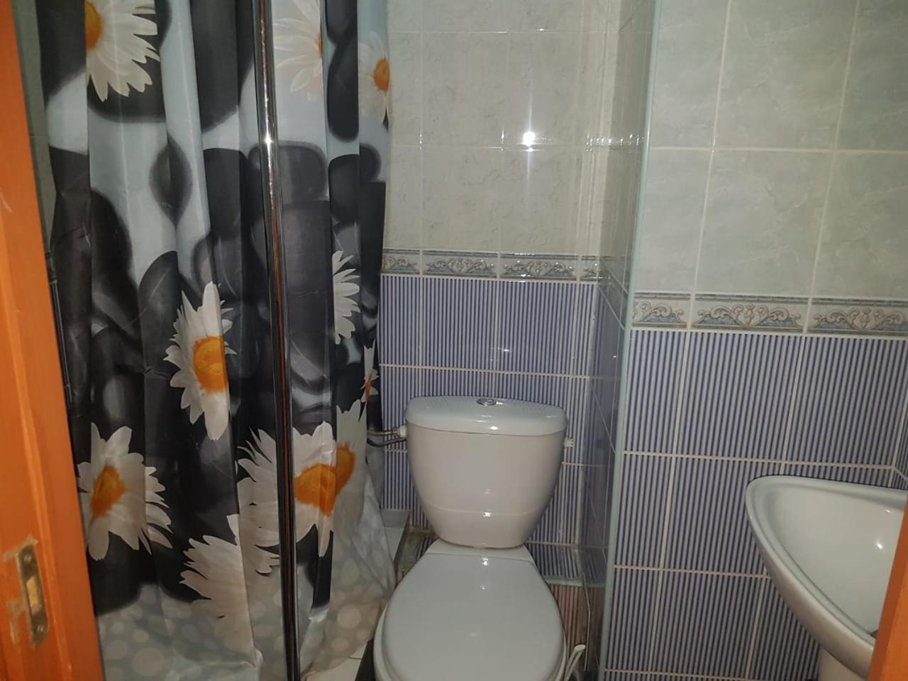Hotel Kezdesu Alma-Ata Exteriör bild