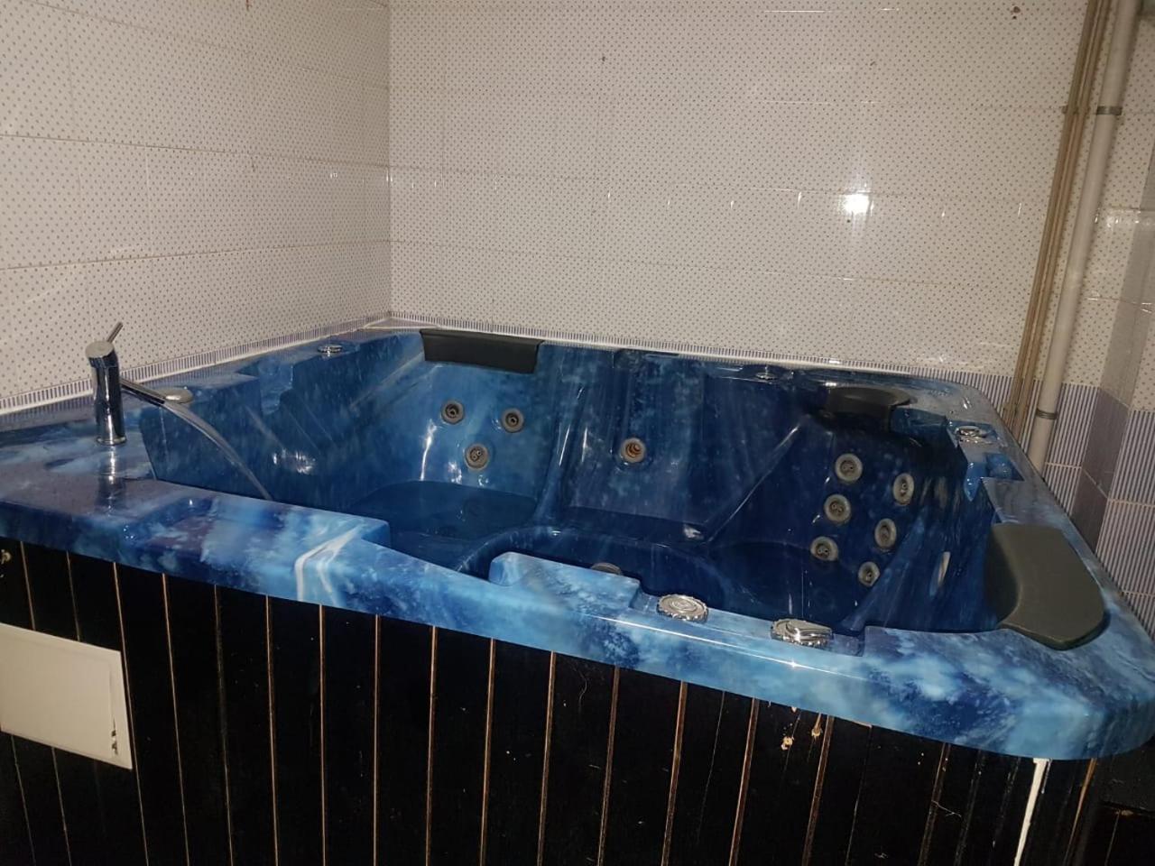 Hotel Kezdesu Alma-Ata Exteriör bild